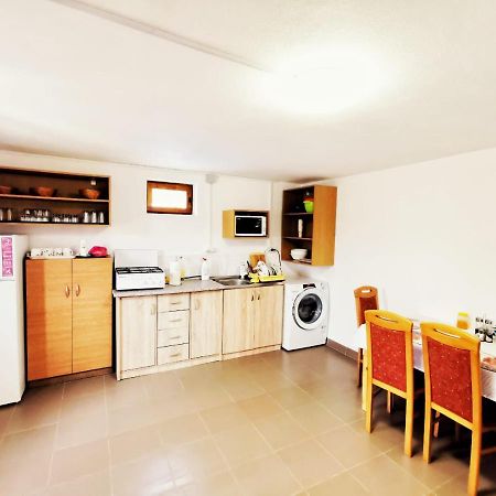 Casa Borcean 2 Pensionat Sasca Montană Exteriör bild